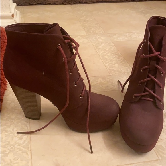 Boots - Picture 2 of 2